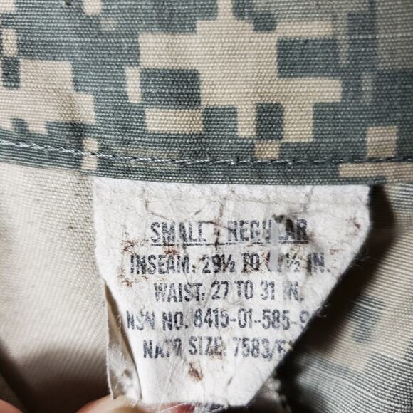 Army Digital Camo Cargo Pants with Button Fly Size S - Picture 11 of 12